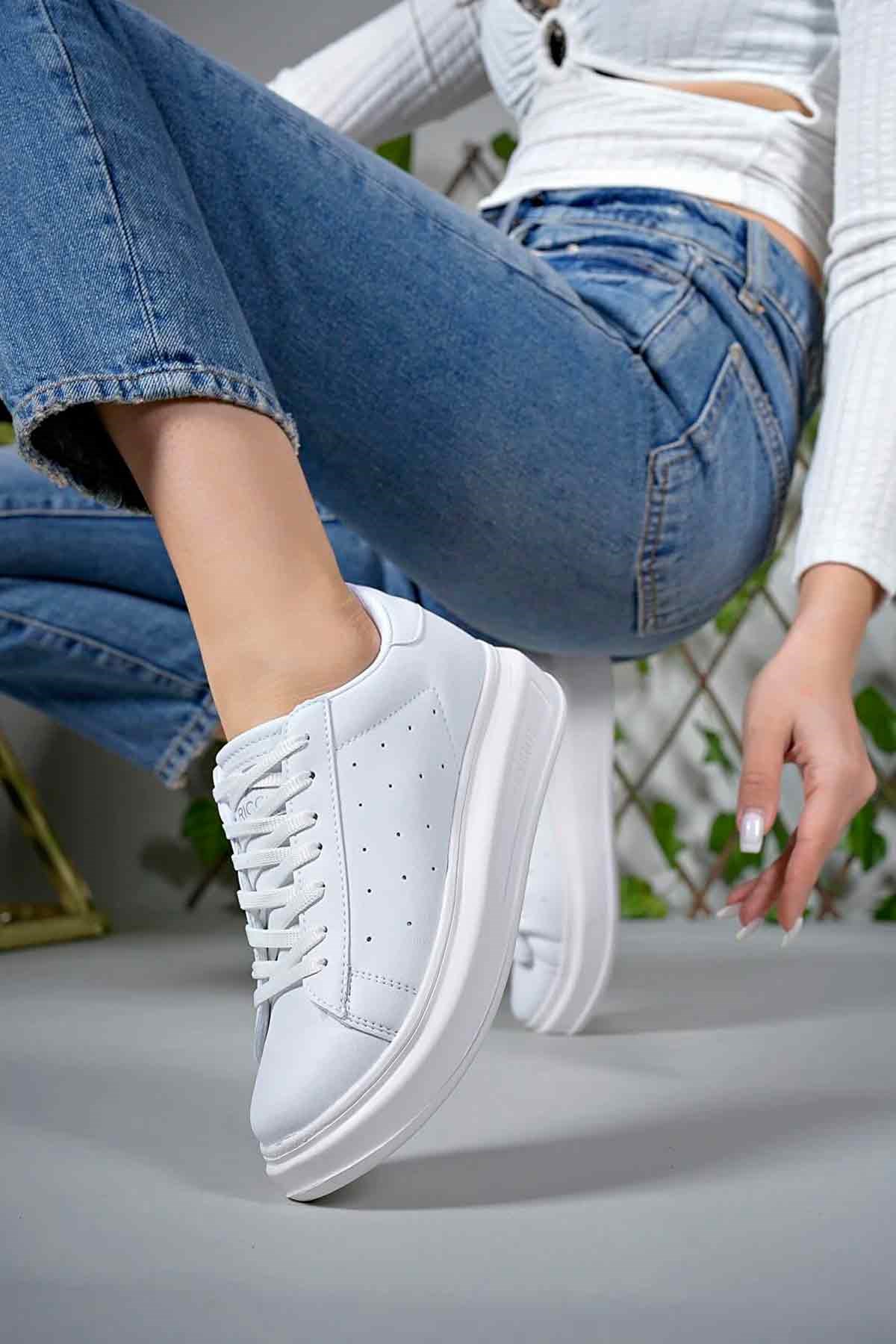Kadın Beyaz Kalın Yüksek Taban Hafif Günlük Yürüyüş Spor Ayakkabısı ve Sneaker